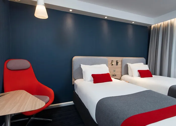 Best Nice Hotels Near Luton Airport