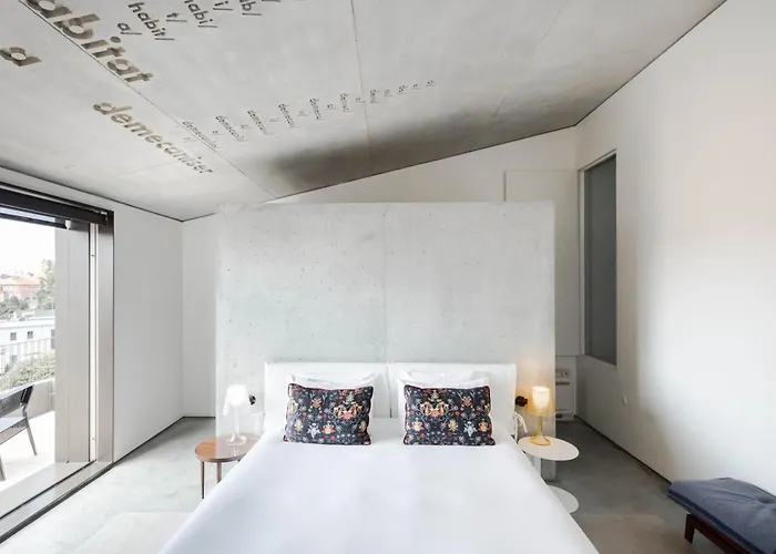 The Best Hotel Porto: Top Picks for an Unforgettable Stay in Portugal