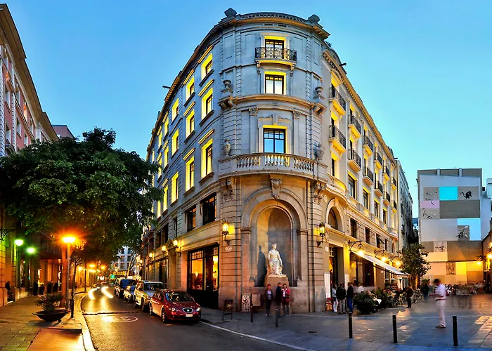 Top-Rated 3-Star Accommodations in Lively Barcelona