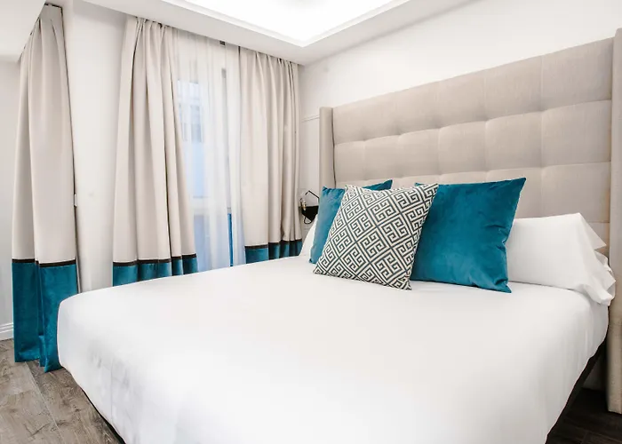 Mejores hospedajes económicos en la capital española