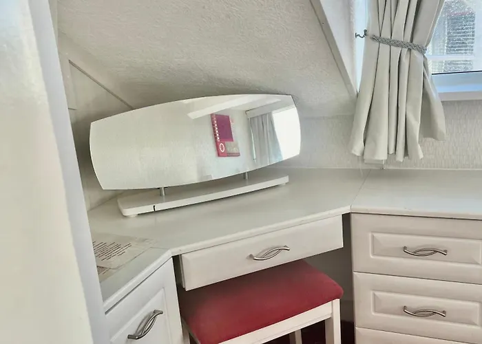 Discover Affordable Llandudno Hotels - Find the Perfect Cheap Accommodations for Your Stay