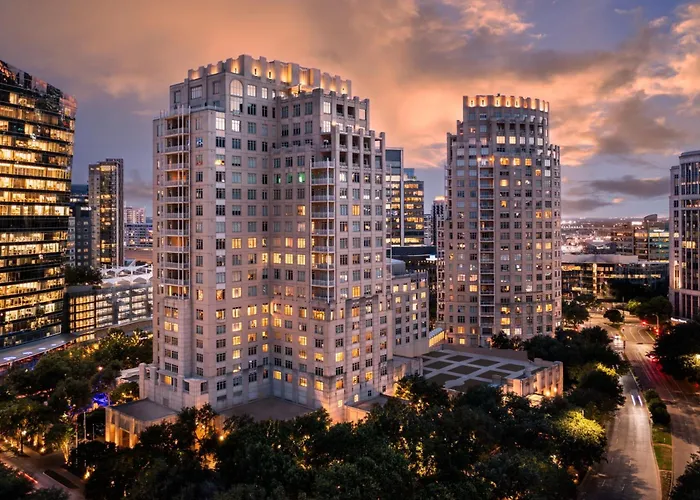 Best Hotels at Dallas Fort Worth Airport