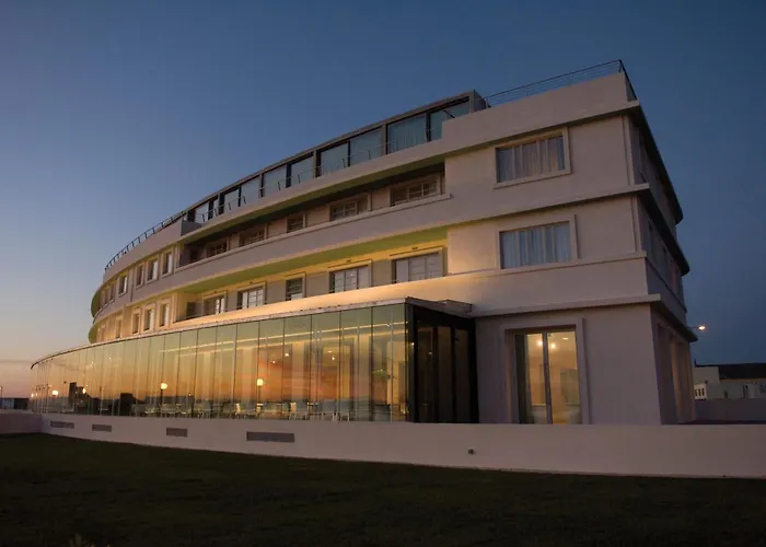 Prime Hotels in Morecambe with Lifts