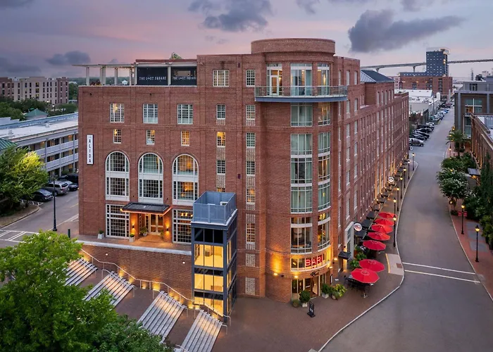 Top Downtown Savannah Hotels