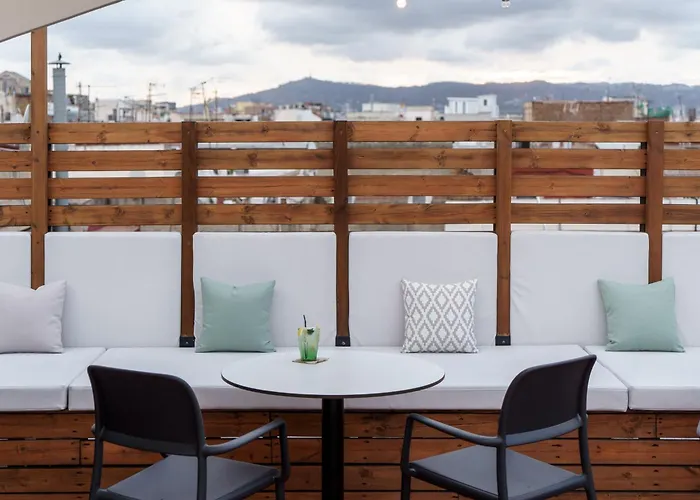 hoteles barcelona playa baratos