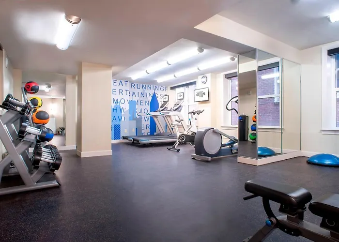 Best Hotels Near Atlanta Botanical Gardens