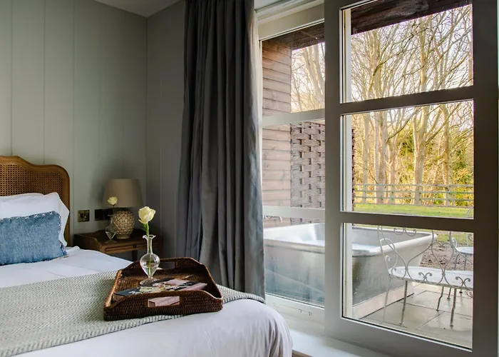 Top Whitby Hotels with Unbeatable Special Offers